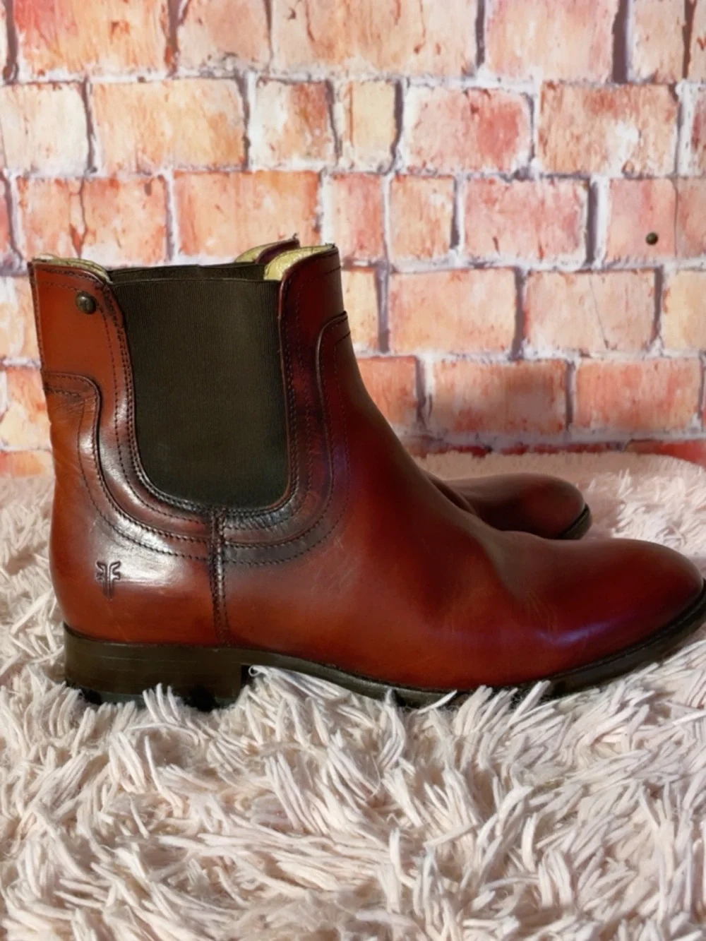 Frye Men's Chukka Boot in Chestnut Brown Leather